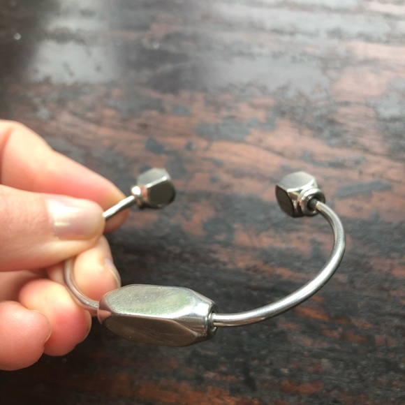 Magnetic 🧲 bracelet - Picture 2 of 8